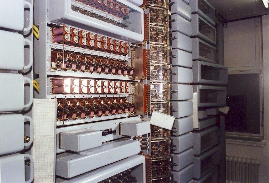 aeg-10.jpg aeg-10.jpg